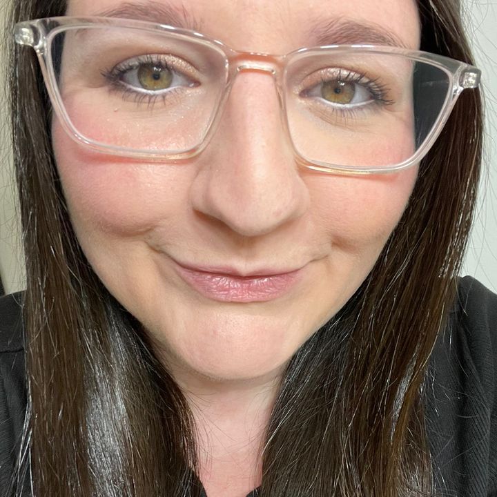Profile Picture of Amy Yeates (@amyyeates) on Tiktok