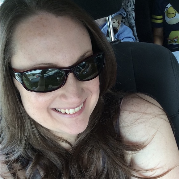 Profile Picture of Jamie Chedrick (@james1679) on Poshmark