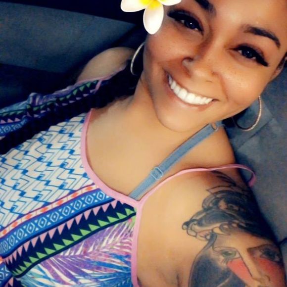 Profile Picture of Devin Dukes (@mspink92) on Poshmark