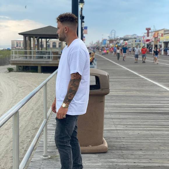 Profile Picture of Kevin Tetreault (@kevtet23) on Poshmark