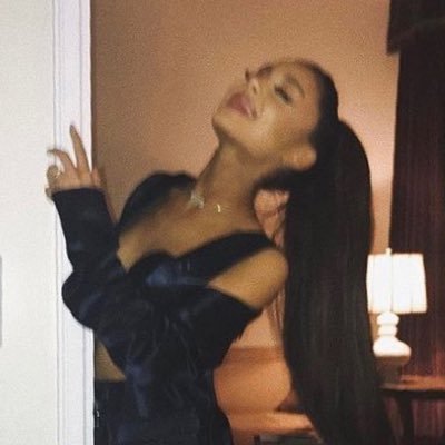 Blair Violet  ☁️ - Twitter Profile Picture of Blair Violet  ☁️ (@babylovesarigb) on Twitter