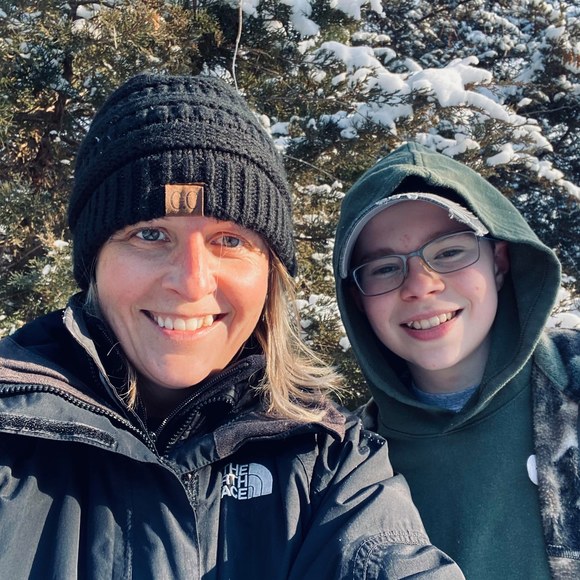 Profile Picture of Betsy Bedenbender (@ebedenbender) on Poshmark