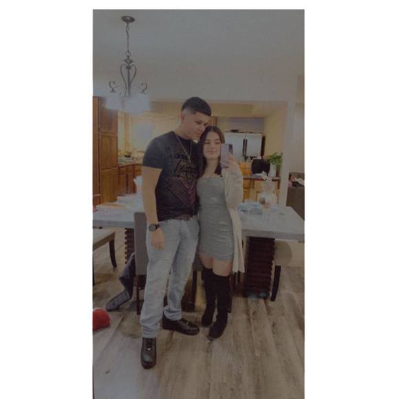 Profile Picture of Layla Leguizamo (@laylajimenez) on Poshmark