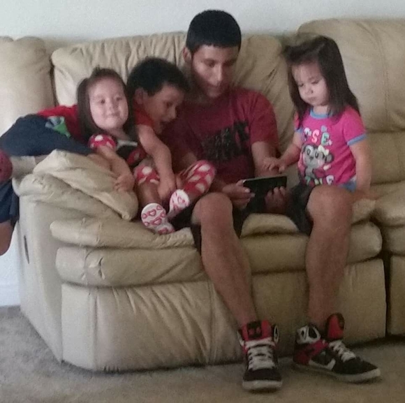 Roxanne Romero - Poshmark Profile Picture of Roxanne Romero (@7roxy77) on Poshmark