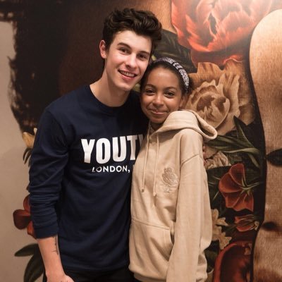 Profile Picture of Tina Loves Shawn (@mendesfeedonly) on Twitter