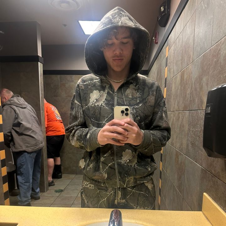 Profile Picture of Jason (@jasonjohnson94) on Tiktok