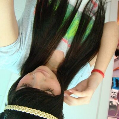 Profile Picture of Lari Kelly (@laris2peter) on Twitter