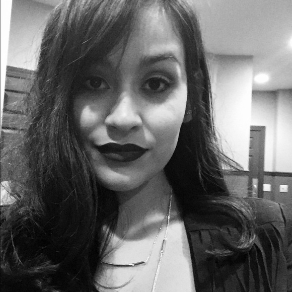 Profile Picture of Daniela Toledo (@danielatoledos) on Poshmark