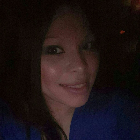 Profile Picture of Esther Soliz (@esoliz6) on Poshmark