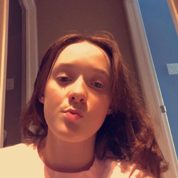 Profile Picture of Bianca Townsend (@biancatownsend) on Poshmark