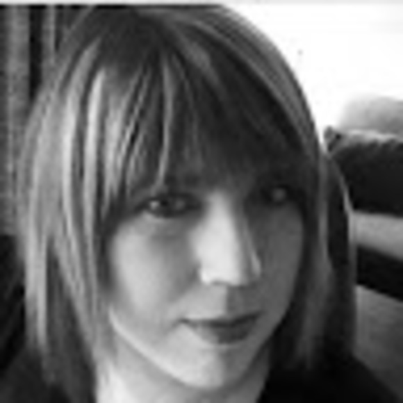 Profile Picture of Alison Fitzpatrick she-her (@ysanne17) on Poshmark