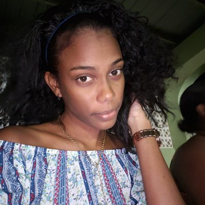 Profile Picture of Anjuli  Jadoonanan (@anjuli_23) on Twitter