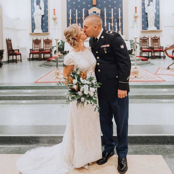 Profile Picture of Kelsey Debarbieris (@kdebarbieris) on Poshmark