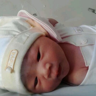 Profile Picture of Veronica Bunady (@wen_hua_ling) on Twitter