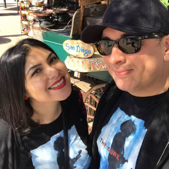 Profile Picture of Loretta Gonzalez (@untitled_kiss) on Poshmark