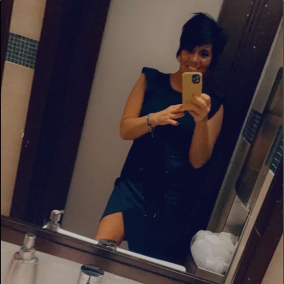 Profile Picture of Gee Martin (@gee163175) on Poshmark