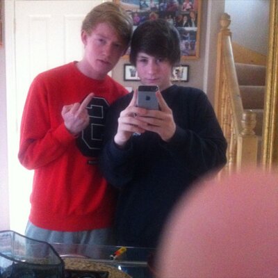 Profile Picture of John Buggy (@JohnnBuggy) on Twitter