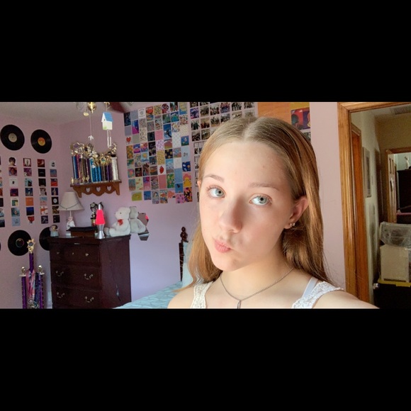 Profile Picture of Christen Frandina (@chrisf76) on Poshmark