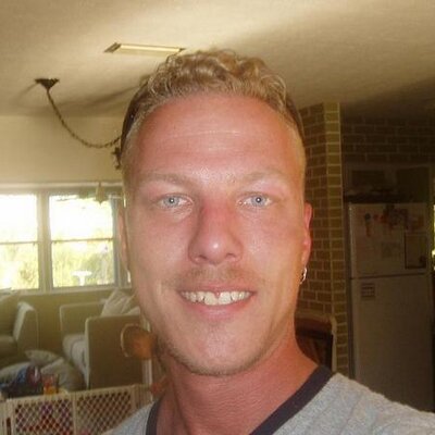 Profile Picture of Scott Graves (@shotgn22) on Twitter