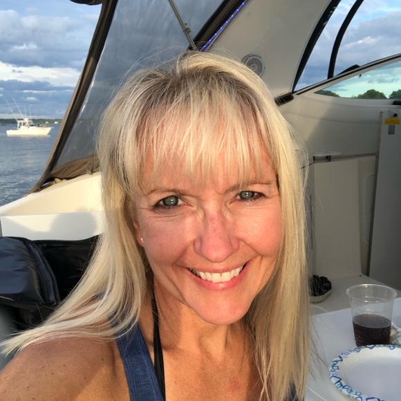 Profile Picture of Leah Spellman (@toucanmomma67) on Poshmark