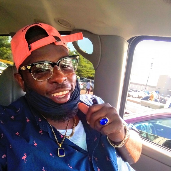 Samuel Sapp - Poshmark Profile Picture of Samuel Sapp (@samuelsapp) on Poshmark