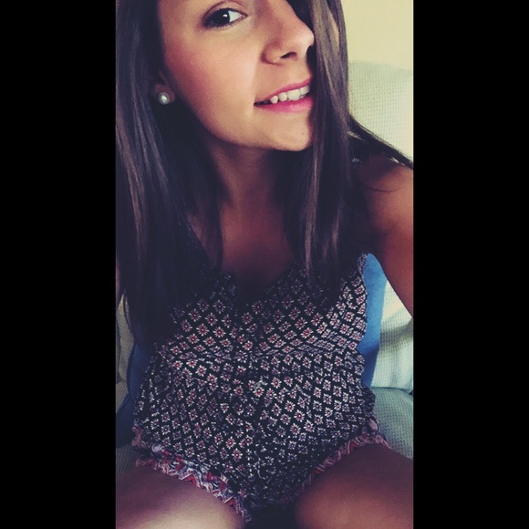 Profile Picture of Alyssa Granato (@alyssafgranato) on Poshmark