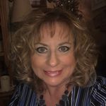Profile Picture of Traci Hughes Bartley (@tracis_creations) on Instagram