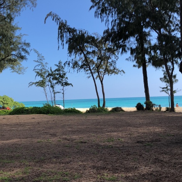 Profile Picture of Christine Daeschner (@kcbea98) on Poshmark