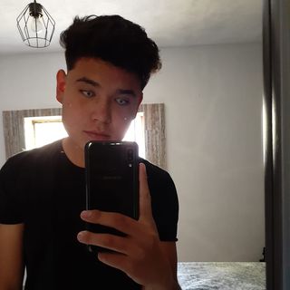 Emmanuel Lomeli - Facebook Profile Picture of Emmanuel Lomeli (@emmanuel.lomeli.14) on Facebook