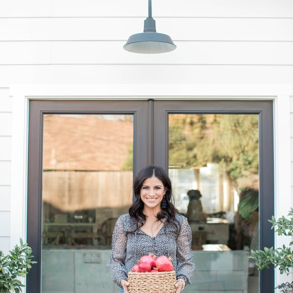 Profile Picture of Lisa Gronewald (@lisagronewald) on Poshmark