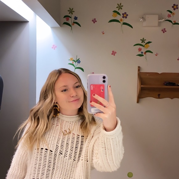 Profile Picture of Libby Bradshaw (@libbybradshaw15) on Poshmark