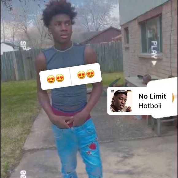 Profile Picture of Charles Hudson (@charlesgang21) on Poshmark