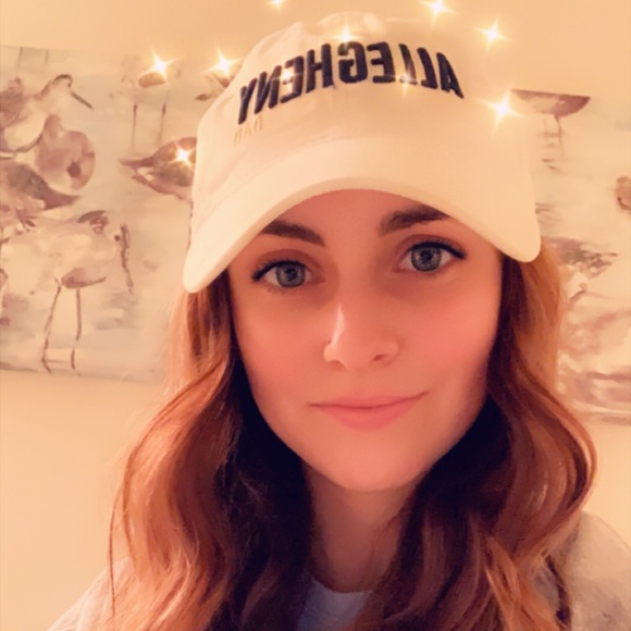 Profile Picture of Delaney Drushel (@delaneydrushel) on Poshmark