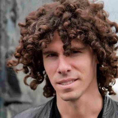 Profile Picture of Julian Gargiulo (@pianistwthehair) on Twitter