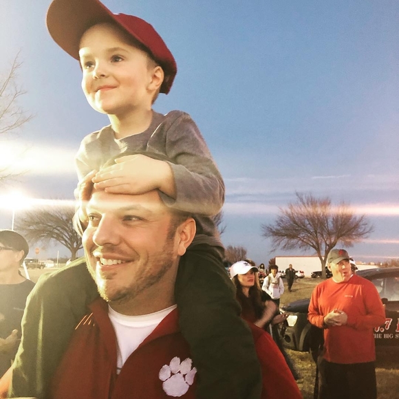 Profile Picture of Chris Hopper (@chrishopper606) on Poshmark