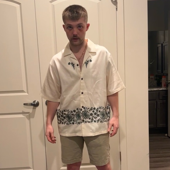Profile Picture of Egge Eggert (@cayden4eggert1) on Poshmark