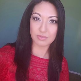 Profile Picture of Alicia Knopps (@alickno) on Pinterest