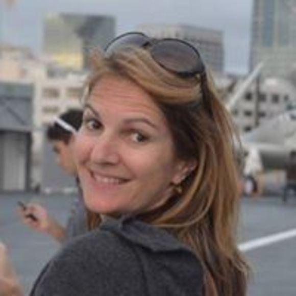 Profile Picture of Cathy Topf (@catspratt) on Poshmark