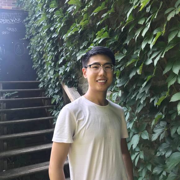 Profile Picture of Yuncheng Liu (@chrisliuyc) on Poshmark