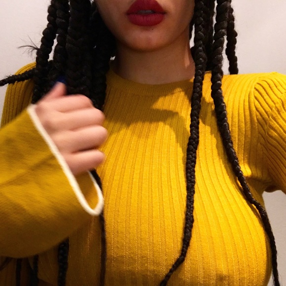 Profile Picture of Joy Veora (@joyveooo) on Poshmark