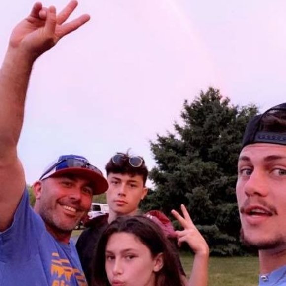 Profile Picture of Brian Smotherman (@bsmotherman12) on Poshmark