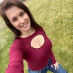 Profile Picture of Jennifer Surette (@midnightmaze) on Instagram