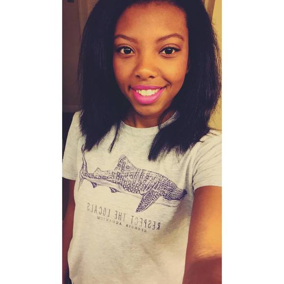 Profile Picture of Eboni Patterson (@eboni96) on Poshmark