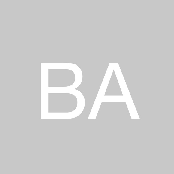 Profile Picture of Bart Andrews (@reacher71) on Poshmark