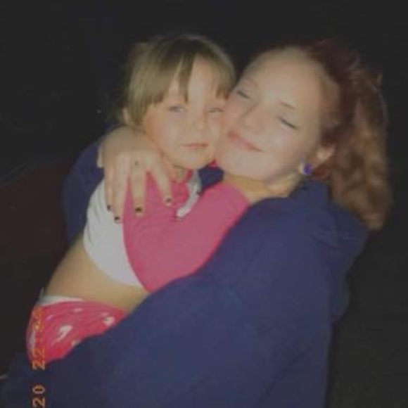 Profile Picture of Ursula Sirjord (@sirjordsally) on Poshmark