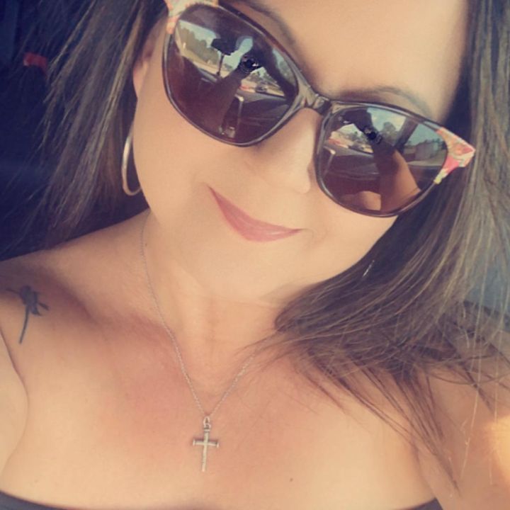 Profile Picture of Debbie Heaton 🤪 (@@debheat) on Tiktok