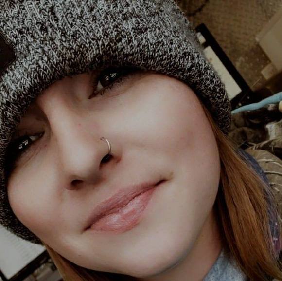 Profile Picture of Jenessa Hansen (@jhansen14) on Poshmark