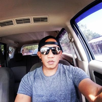 Profile Picture of Michael Corner (@michael_louk78) on Twitter