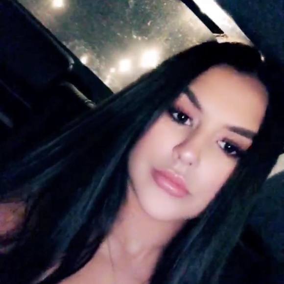 Profile Picture of Biyana Dazdarevic (@biyanadaz) on Poshmark