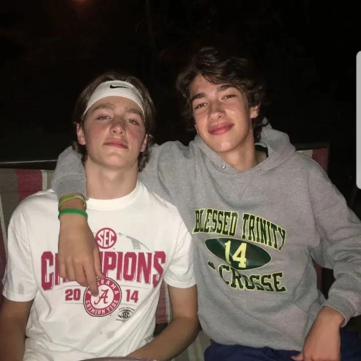 Profile Picture of Inez (@nglsober) on Tiktok